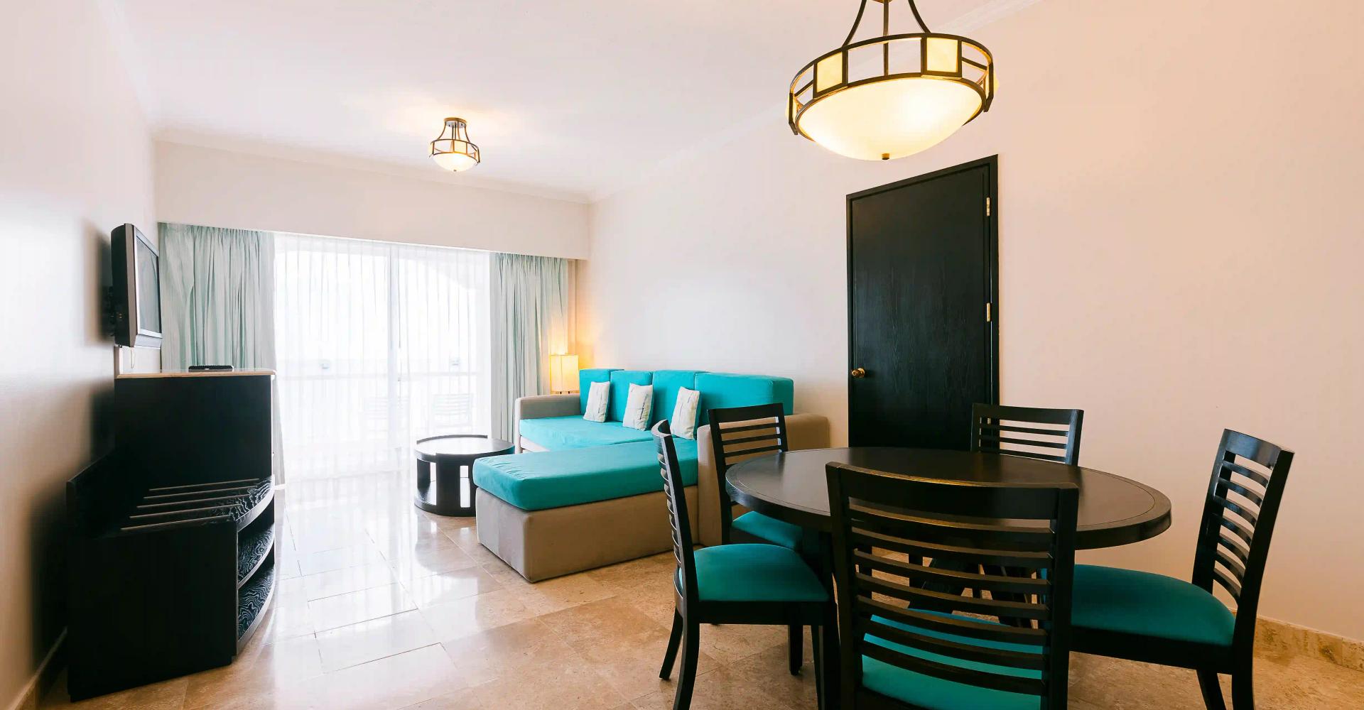 Junior Suite with 2 Queen Size Beds and Kitchenette Azul Ixtapa All Inclusive Beach Resort Convention Center Hotel Ixtapa Zihuatanejo Junior Suite with 2 Queen Size Beds and Kitchenette Azul Ixtapa All Inclusive Beach Resort Convention Center Hotel Ixtapa Zihuatanejo